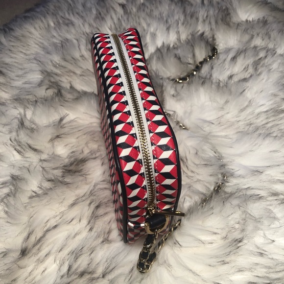 Forever 21 Graphic Geometric Print Chain Strap Shoulder Crossbody - Picture 4 of 7